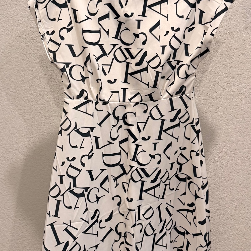 Dress - Picture 2 of 2